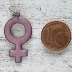 Venus Emaille Anhänger 1970er Jahre flieder Mode Vintage Planet Weiblichkeit