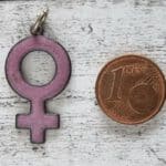 Kettenanhänger Venus Emaille flieder 1970er Mode Vintage Planet Geschenk Stil