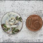Emaille Kreis Rose weiß Blume Vintage 1970er Geschenk alt Kreativ DIY süß Retro