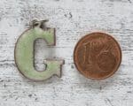 1970er Vintage Buchstabe Anhänger G grün Emaille Geschenk Mode Retro Name Taufe – Bild 3