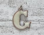 1970er Emaille Vintage Buchstabe Anhänger G weiß Geschenk Retro Name Hippie