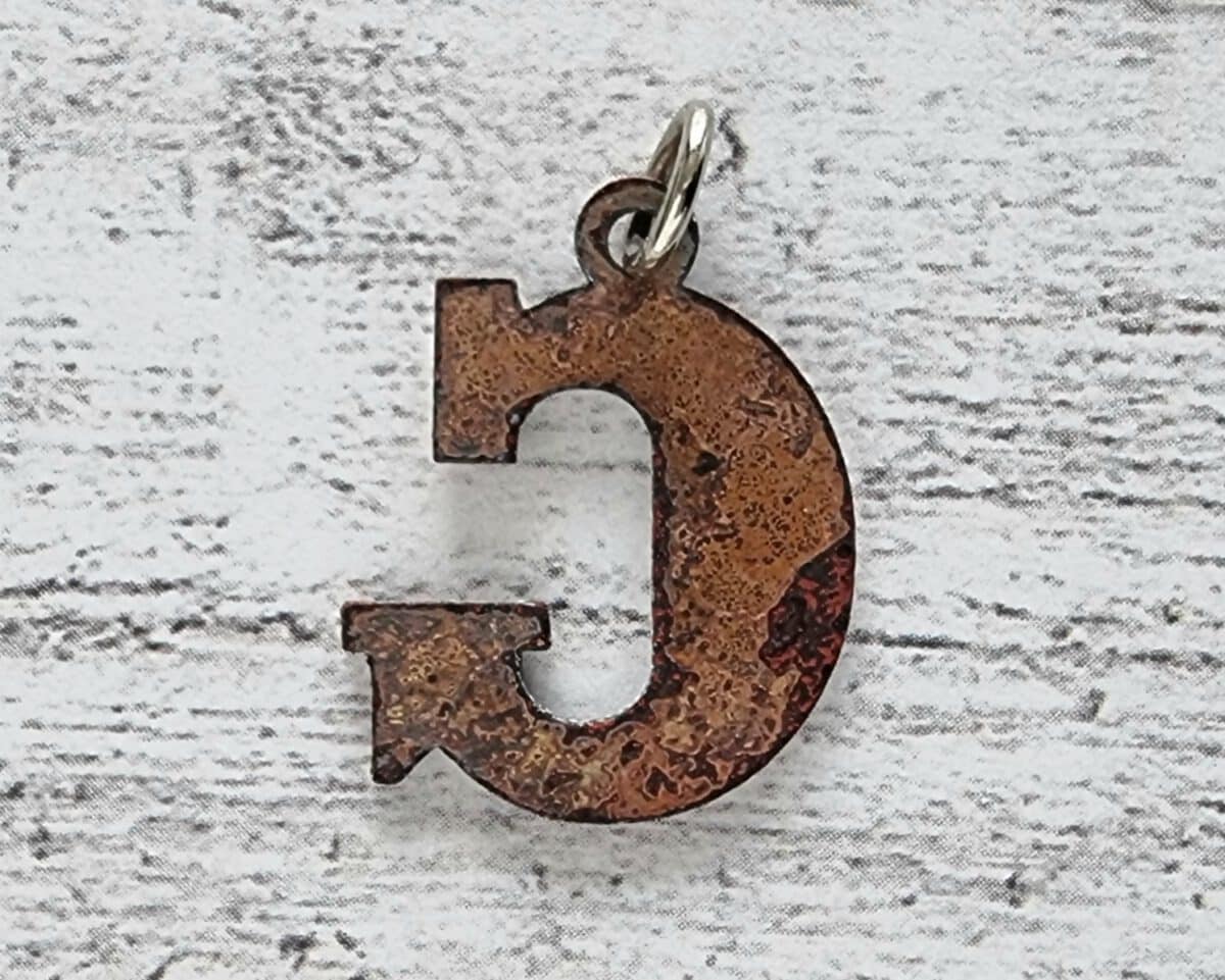 1970er Emaille Vintage Buchstabe Anhänger G weiß Geschenk Retro Name Hippie – Bild 2